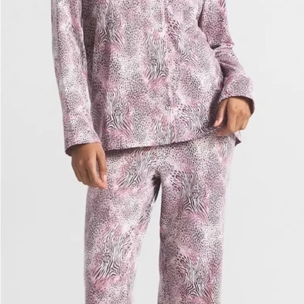 Skims Long Sleeve Button Up Pajamas - Animal Print